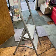 【リサイクルショップどりーむ鹿大前店】No.720　脚立　折りたたみ脚立　便利品　の画像