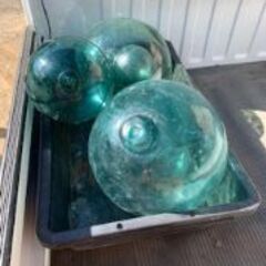 交渉中！受付終了！ガラス製浮き球4個セット特大２，中１、小１インテリアに　無料で差し上げますの画像