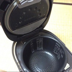 炊飯器5.5合、電気グリル鍋、ヘルシーロースターの画像