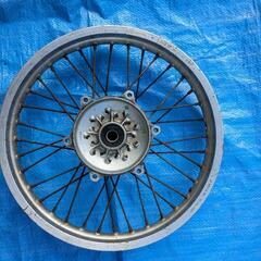 ヤマハ　DT125R 3FW リアホイール　ジャンクの画像