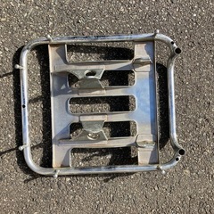 HONDAスーパーカブ☆純正リアキャリアの画像