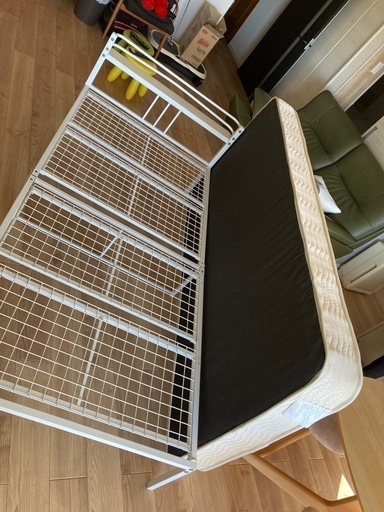 値下げ　ニトリベッド、机セット