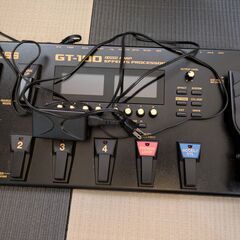 BOSS GT-100