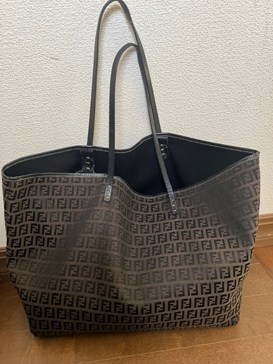決まりました FENDI フェンディ トートバッグ