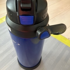 大判タイプ保冷水筒の画像