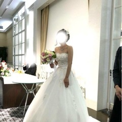 ウェディングドレスの画像