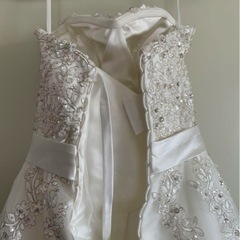 ウェディングドレスの画像
