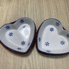 未使用ペア　ハートトレイ（籐籠付）