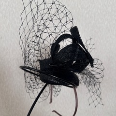 ヘアドレス  カチューシャ フランスの競馬場で使用の画像