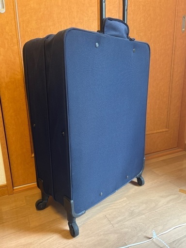 【廃盤美品】無印良品 半分の厚みで収納できるソフトキャリーケースL 63L ネイビー