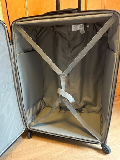 【廃盤美品】無印良品 半分の厚みで収納できるソフトキャリーケースL 63L ネイビー