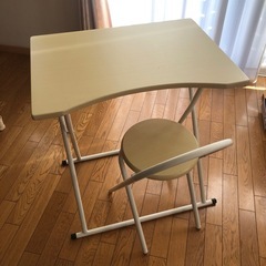 折りたたみデスクセットの画像
