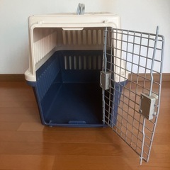 ★ペット用キャリー 中型「美品」の画像