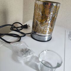 ベッドサイドランプ 　タッチセンサー ナイトライト 色/明るさ調節 オイル入れ可能の画像
