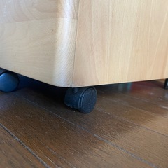 　1／30限定！木製のキャスター付き引き出しの画像