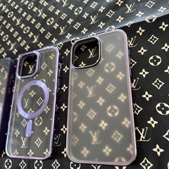 iPhone14ProMAX用☆中古透明MagSafe等3個セット紫系の画像