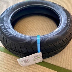 新品の車のタイヤ　155/65R