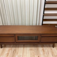 ルシール　ウォールナットテレビボード