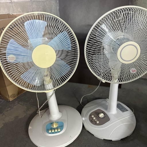 電気扇風機が2台