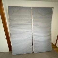 【無料】スプリングマットレス(染みあり)の画像