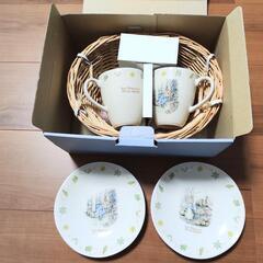 【未使用】ピーターラビット　マグカップ・皿2セットの画像