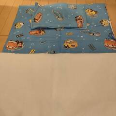 無料！カーズ柄　乳幼児用お昼寝布団一式（投稿管理番号：24）の画像