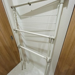 お話し中【難あり】洗濯物干し　の画像