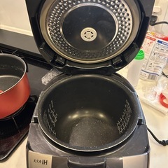 【HITACHI】炊飯器 RZ-AC10Mの画像