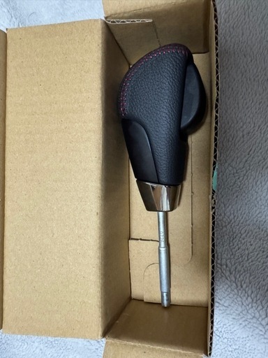 SUBARU WRX  S4(VAG後期D型) 純正シフトノブ　未使用