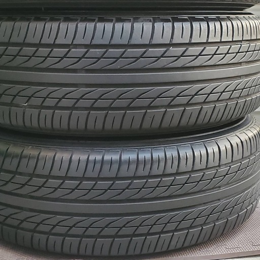 （終了）最終値下げ　バリ山タイヤ付き プリウス等　195/65R15 5H-100 終了）最終値下げ バリ山タイヤ付き プリウス等 195/65R15 5H-100