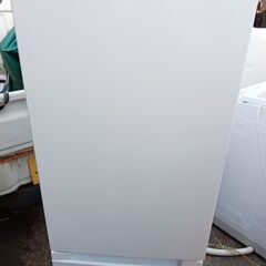 COMFEE' 冷蔵庫 173L 2ドア 右開き ホワイト RCB179WH(E) 冷凍室自動霜取り24年製美品の画像