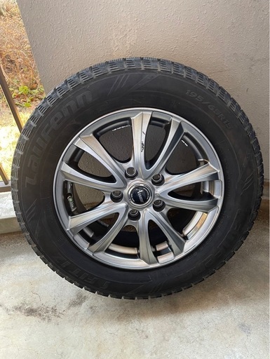 スタッドレスタイヤ4本