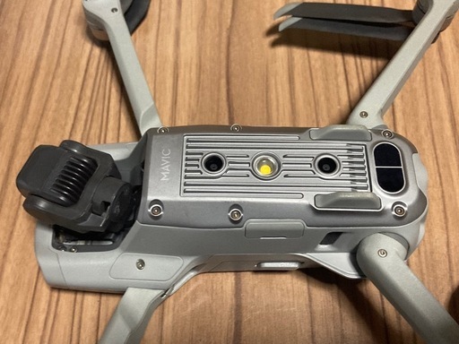 ドローン　DJI MAVIC AIR2