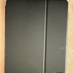 iPad用のブラックスリーブケース、カメラホール付きの画像