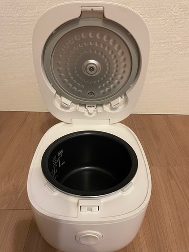 ☆ジモティ割あり☆ TIGER 炊飯ジャー JPI-A100 5.5合炊き 23年製 動作