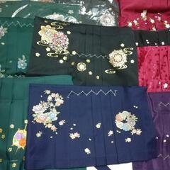 女子用　刺繍袴 　貸出　¥1900円 〜
