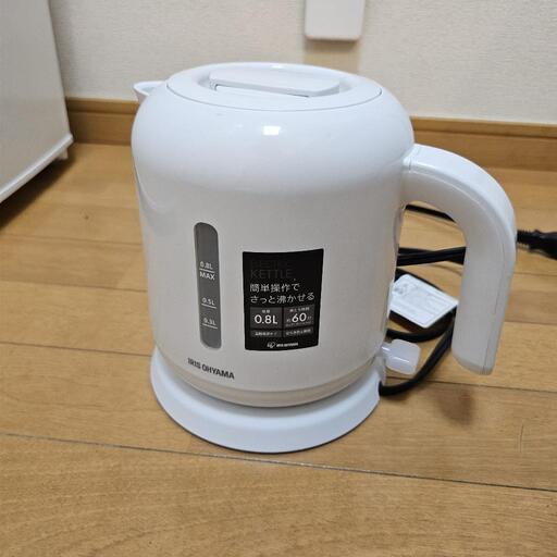 電気ケトル 2023年製 アイリスオーヤマ IKEB-800-W