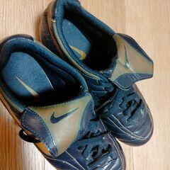 ナイキ　サッカーシューズ22 センチ