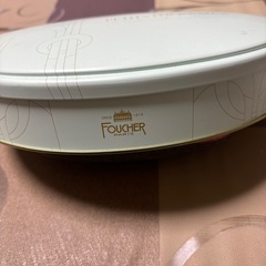 クッキーの空き缶の画像