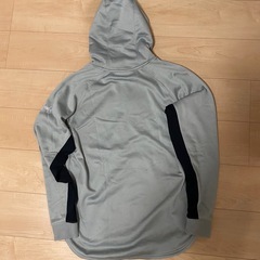 （決まりました）キッズ　パーカー　Mサイズの画像