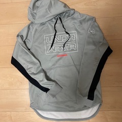 （決まりました）キッズ　パーカー　Mサイズ