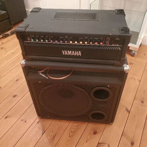 取引中　YAMAHA　アンプヘッド（B100Ⅲ）　＋　トレースエリオット　キャビネット（詳細不明）
