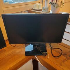 【取引中】モニター2台セット　アイリスオーヤマ27インチ＋LG24インチの画像