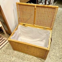 【武蔵小山店】 ラタンバスケット 蓋付き カゴ 衣類 収納 ラタン 籘 籐家具 バスケット ナチュラルの画像