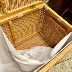【武蔵小山店】 ラタンバスケット 蓋付き カゴ 衣類 収納 ラタン 籘 籐家具 バスケット ナチュラルの画像