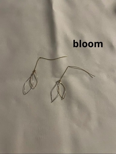 bloom ピアス