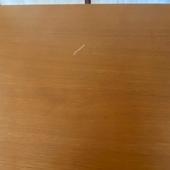 高さ調整できるテーブルの画像