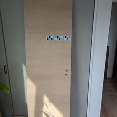 リクシル　トイレドア　ウッディーライン　ナチュラル　タイル入り　...