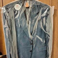 男性用小さめスーツの画像