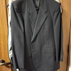 男性用小さめスーツの画像